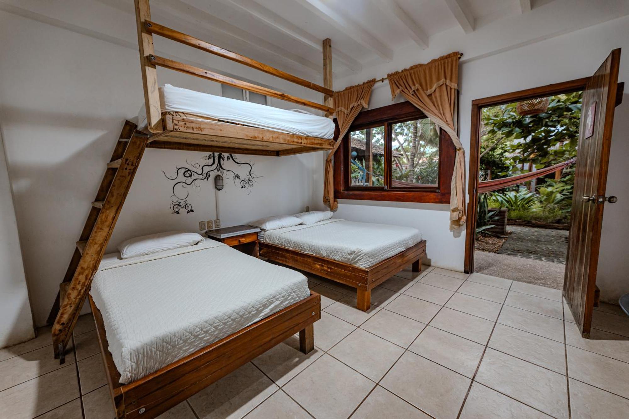 Hotel Nantu Hosteria Puerto López Exterior foto